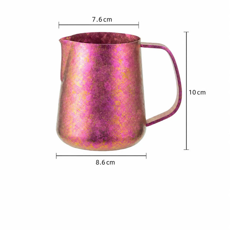 Yozcoffee Titanium melkopschuimkan 420 ml met spitse uitloop blauw/roze/zilver – afmetingen roze