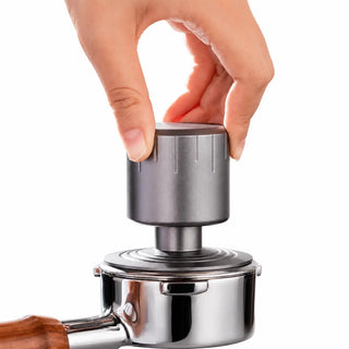 Yozcoffee Espresso Tamper met veermechanisme 51/53/58 mm roestvrijstalen standaard Zwart/Zilver/Groen – zilver sluiten